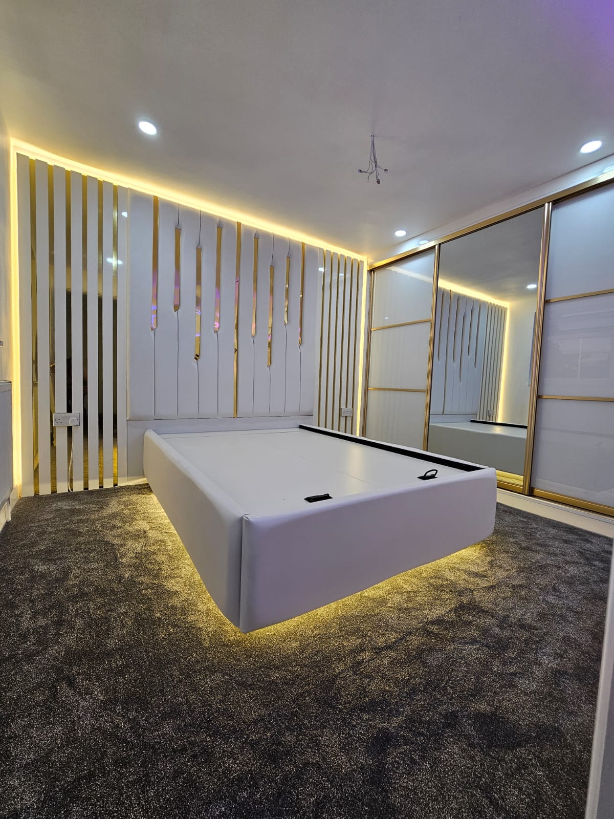 Monarch Emperor Luxury Bed