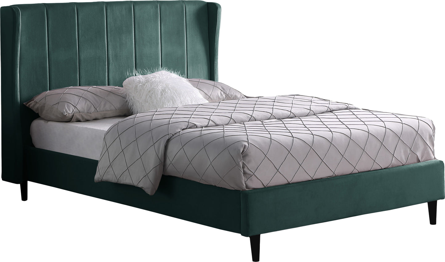 The Amelia 4"6 Bed Green Velvet Fabric