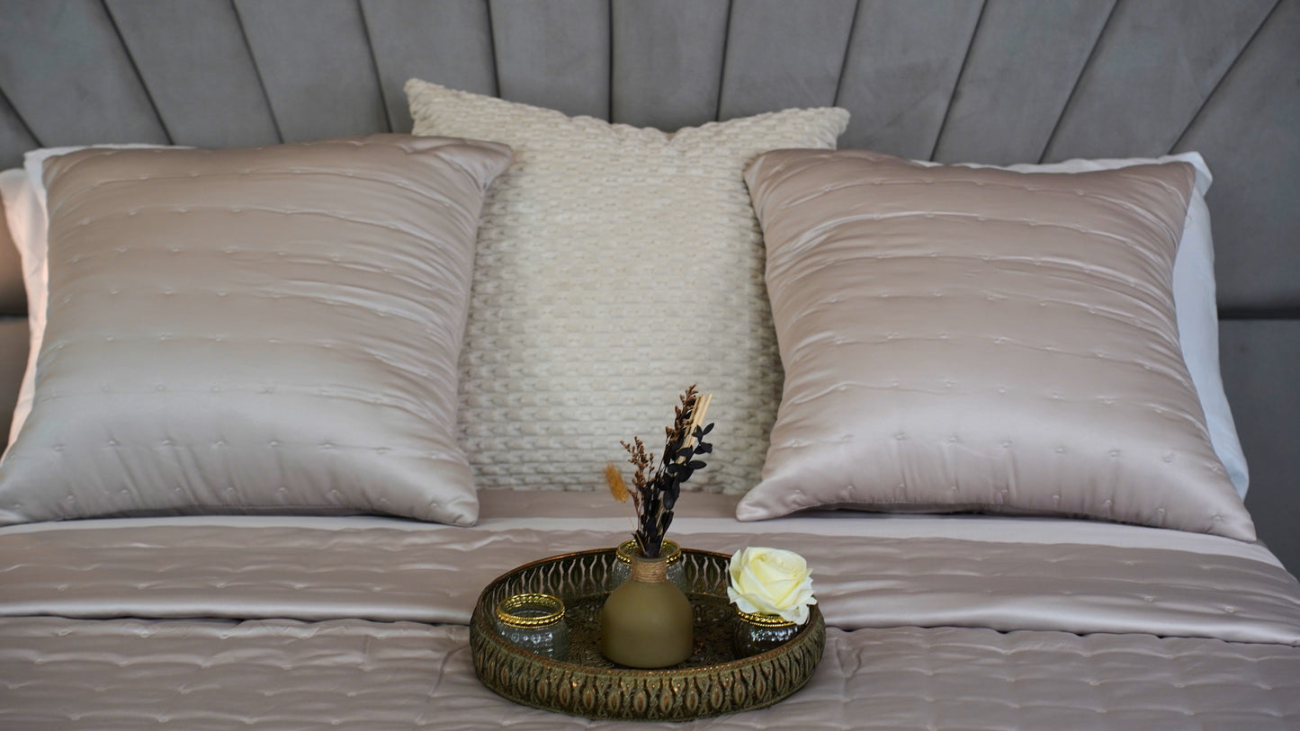 The Florida Luxury Bed