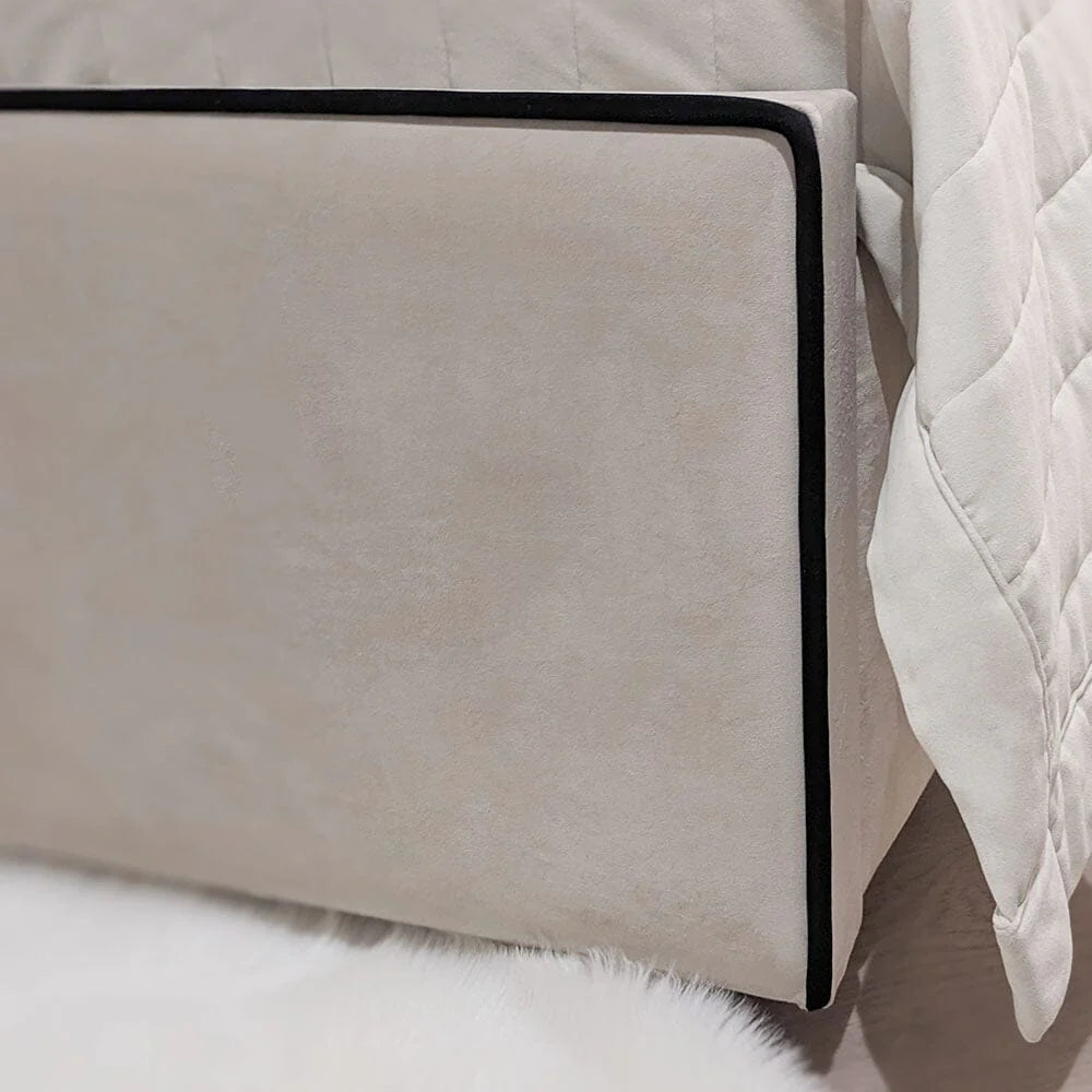 The Panello Luxury Bed