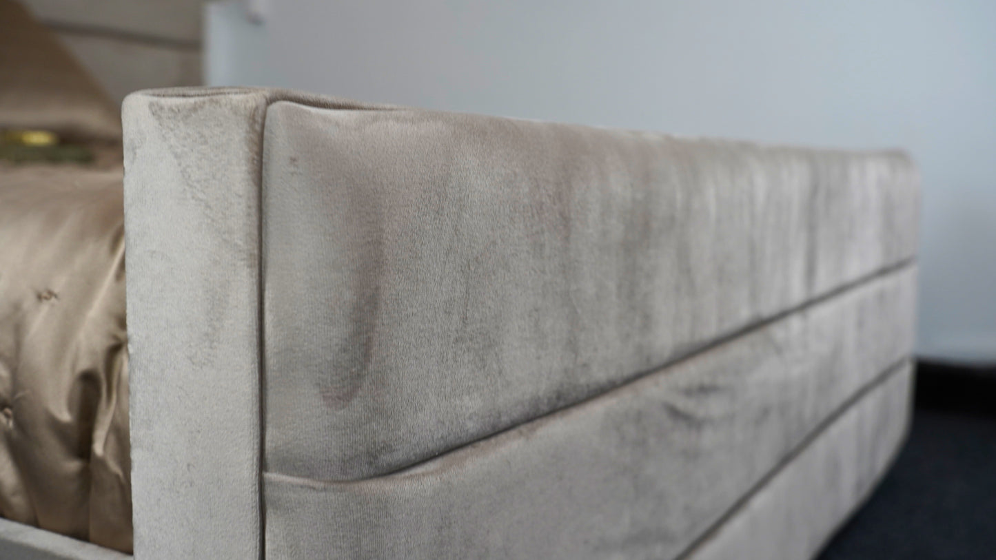 new york bed 5 close up of footboard