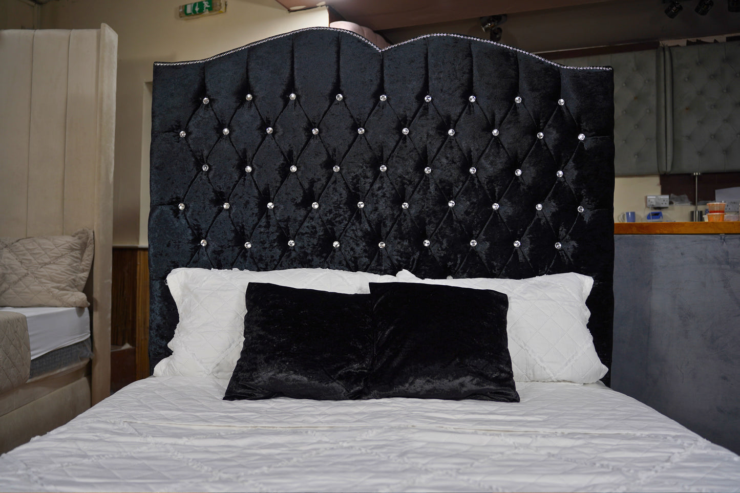 close up of headboard shot , valentine bed king size 3
