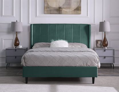The Amelia 4"6 Bed Green Velvet Fabric