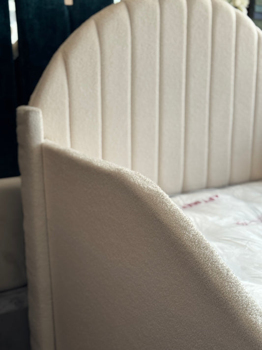 The Winnie Kids Bed