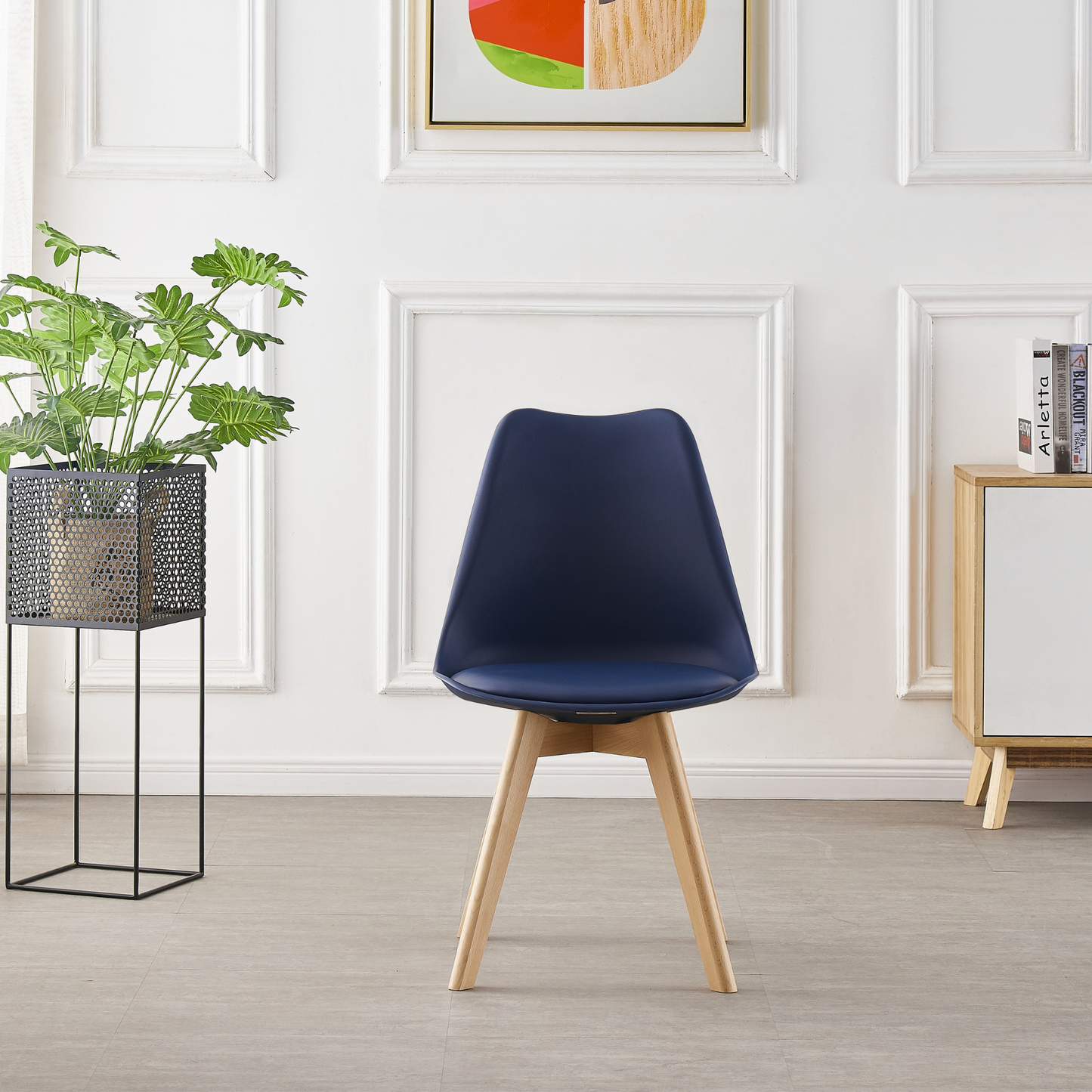 White Halo Dining Table & Set of 4 Lorenzo Jamie Tulip Dining Chairs with Padded Seat