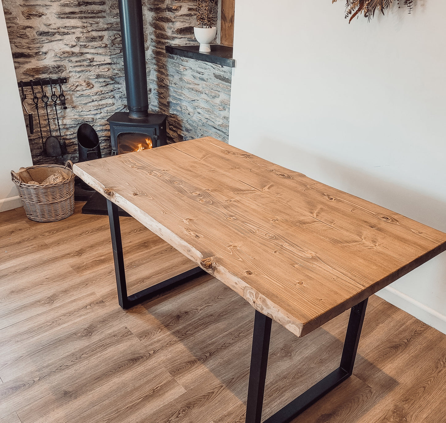 Live / Waney Edge Dining Table With 4 Types of Metal Legs